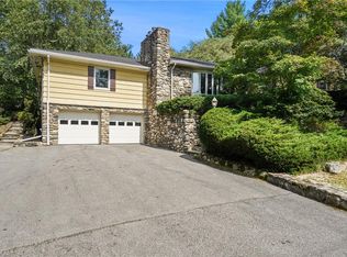 65 Inningwood Rd, Millwood, NY 10546