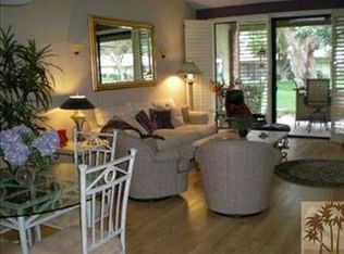 237 Las Lomas, Palm Desert, CA 92260