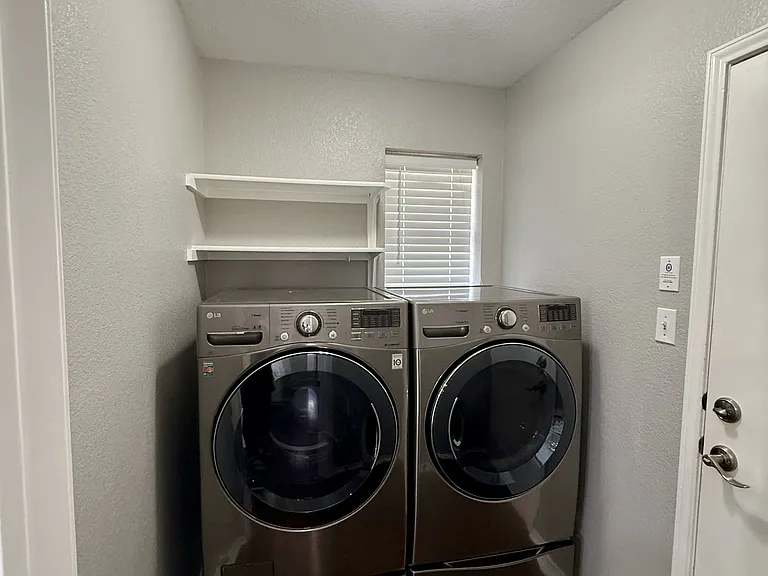 1713 Lantana Dr — Photo 11