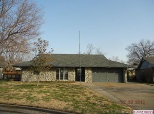 9124 E 49th St, Tulsa, OK 74145