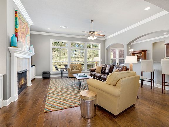 4th image of 3396 N Doyne Hamm Dr