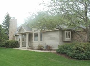 N21W24178 Dorchester Dr, Pewaukee, WI 53072