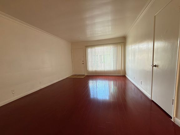 4th image of 5110 Harold Way #5bd5238ee