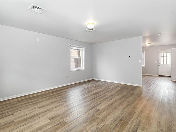 5th image of 25 N 16th St