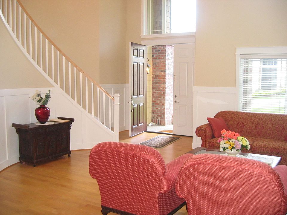 2nd image of 3131 222nd Ct SE