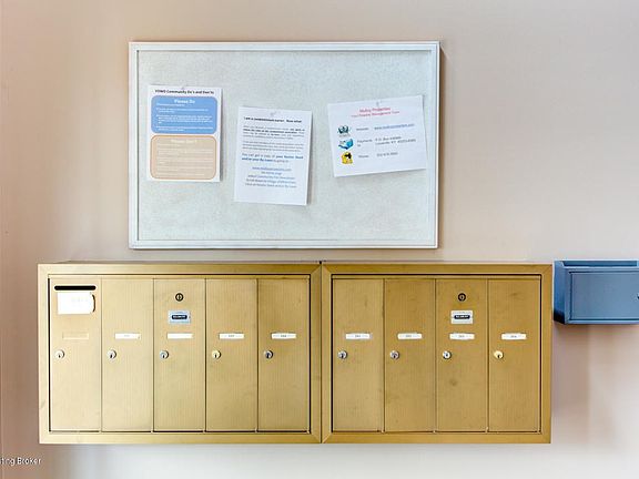 1103-104 Powerhouse Ln-3