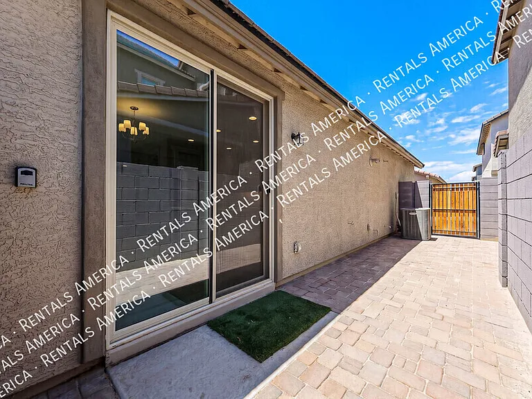 9978 W Piccadilly Rd — Photo 22