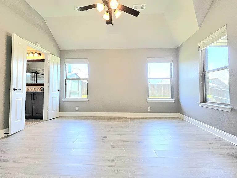2101A Timineri Dr — Photo 11