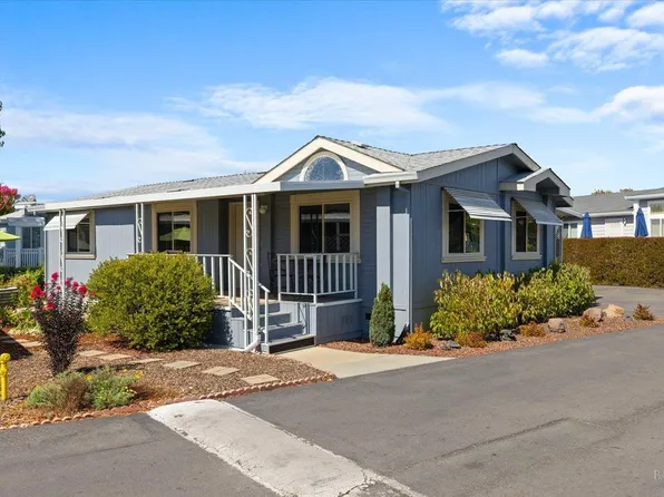 117 Oakwood Drive, Petaluma, CA 94954