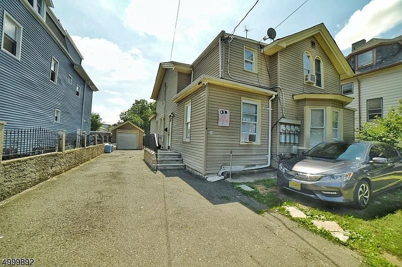 1st image of 112 Montclair Ave