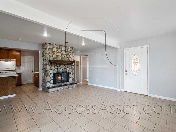5th image of 23865 Goetz Dr