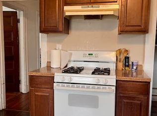 77 Walnut St APT 1, Brookline, MA 02445