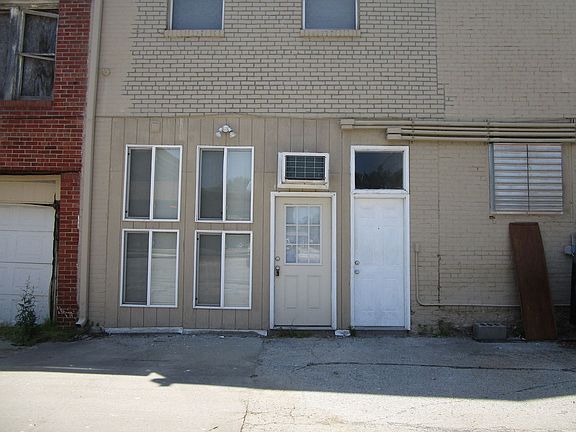 2nd image of 316 Main St APT I