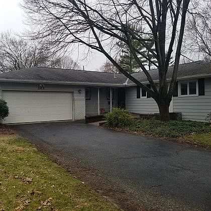 2nd image of 243 Sinsbury Dr N