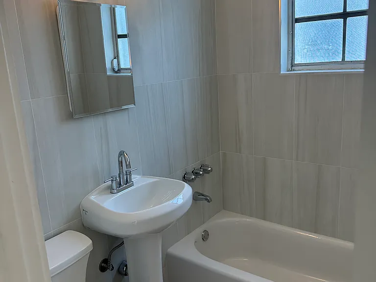 955 Euclid Ave — Photo 12