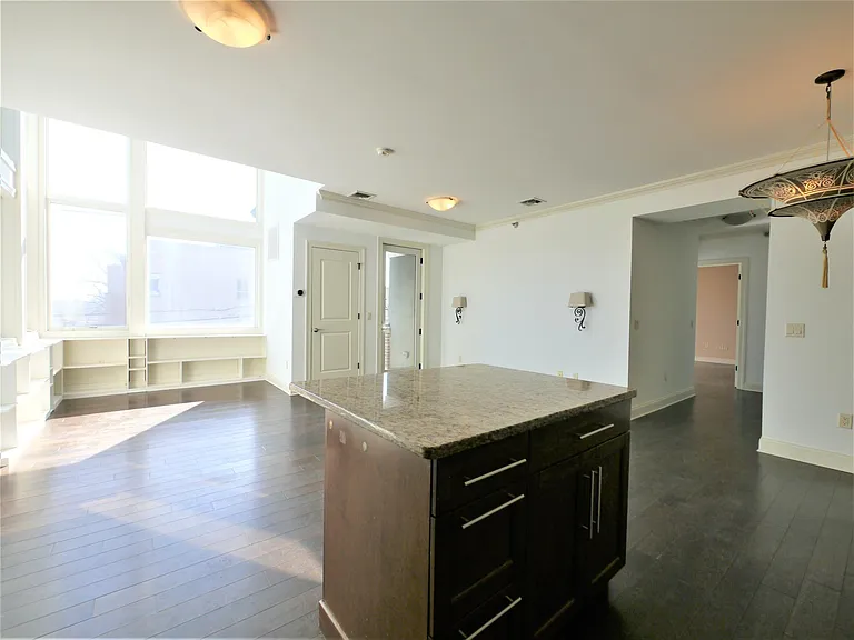 255 Laird Ave #15 — Photo 26