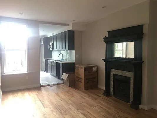 Rented by Emilienne Zongo Brown, LREB | media 17