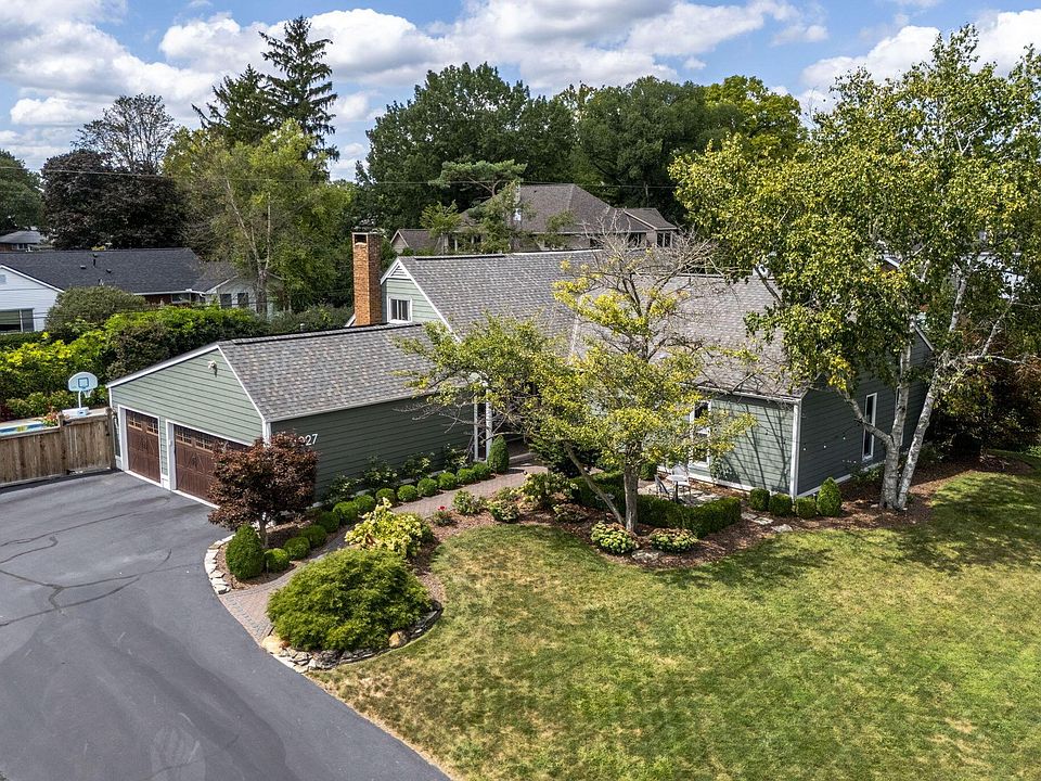 1st image of 4027 Patricia Dr