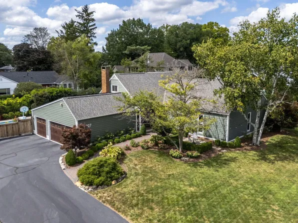 4027 Patricia Dr, Columbus, OH 43220