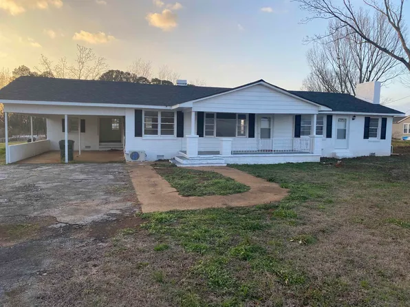 9675 County Line Rd, Leighton, AL 35646