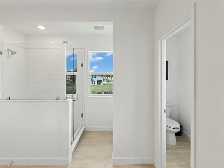 22812 Caciano Rd — Photo 15