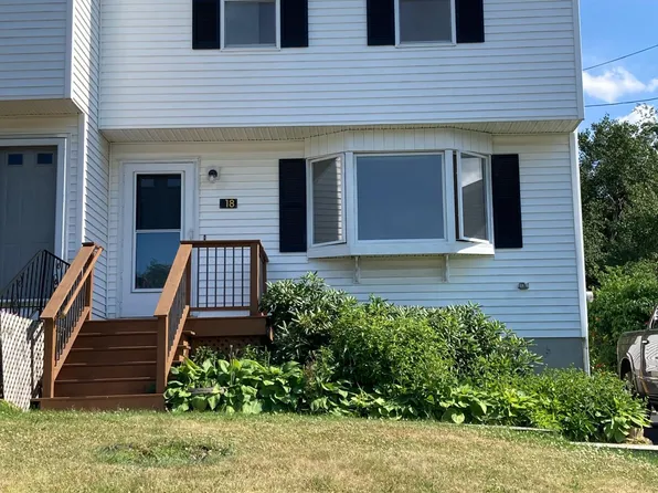 18 Bolton St, Worcester, MA 01604