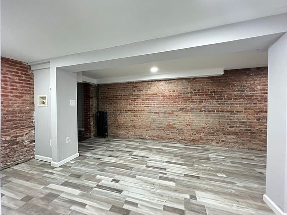3rd image of 86 Irving St #B