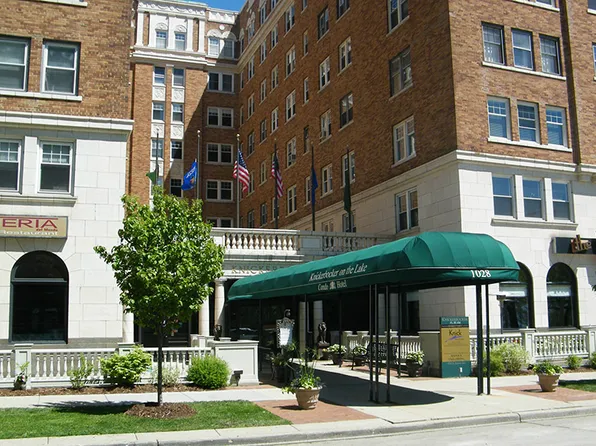 1028 E Juneau Ave APT 416, Milwaukee, WI 53202