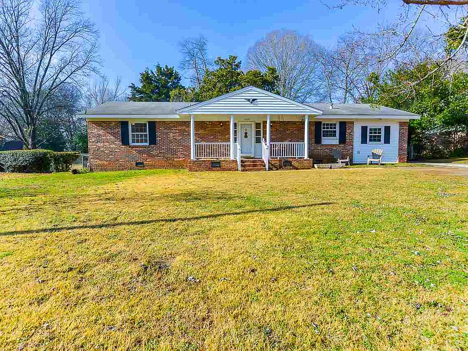 1st image of 10008 Camille Dr SE