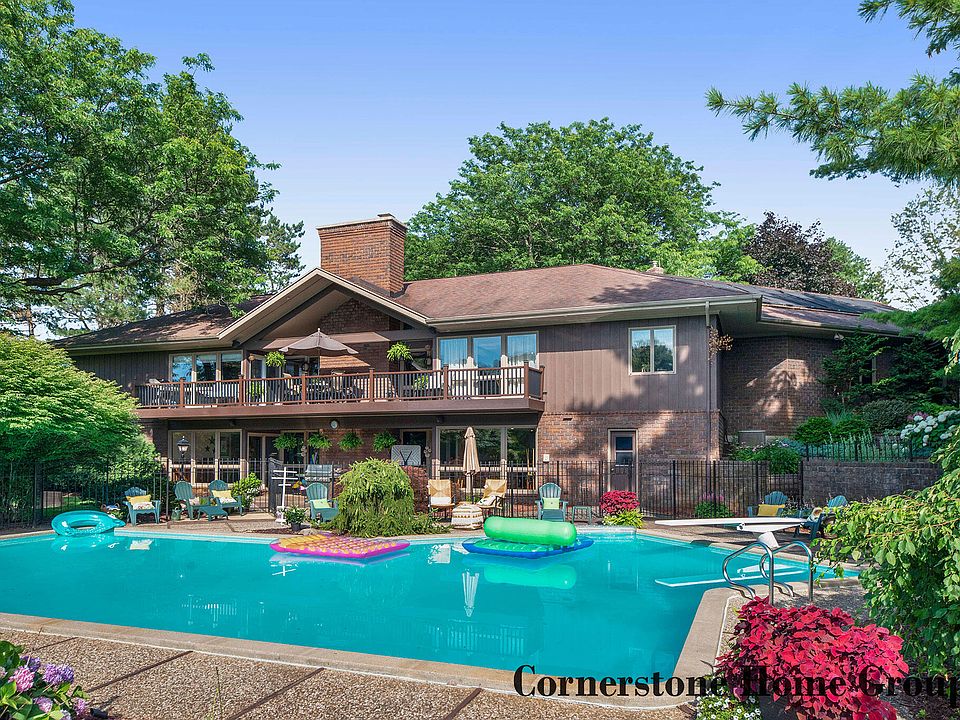 1st image of 3738 Walker Ave NW