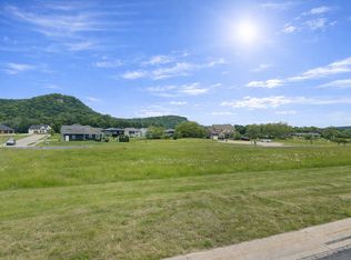 1517 Wildwood Dr, Lake City, MN 55041