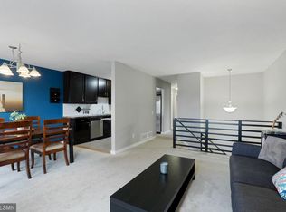 608 Portland Pl, Burnsville, MN 55337