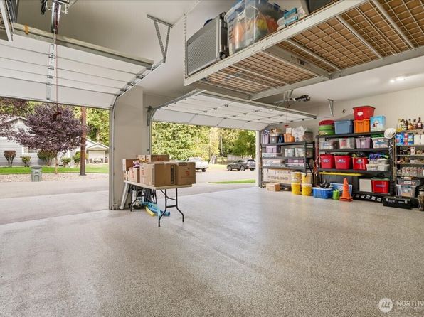 390 Coal Avenue, Carbonado, WA 98323