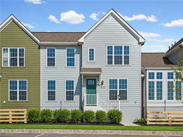 705 Bower St, Cranberry Township, PA 16066