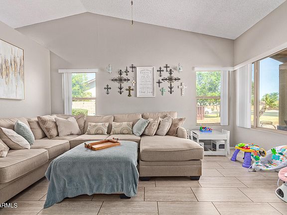 4th image of 4820 W BUTLER Drive
