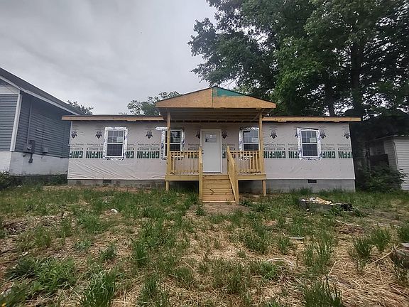 2nd image of 3817 Lake St