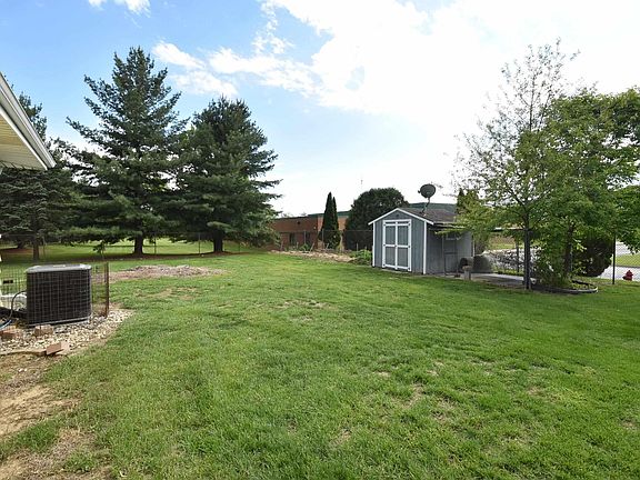 5th image of 3226 W Richwoods Blvd