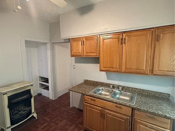 5th image of 3544 E 144th St