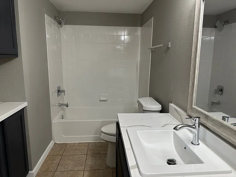 6650 W Warm Springs Rd #B — Photo 10