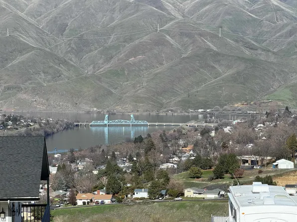 488 Crestline Circle Dr, Lewiston, ID 83501