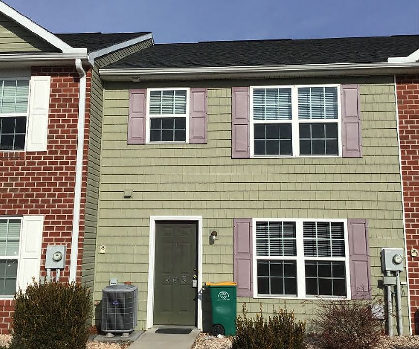 1st image of 457-471 Lantern Ln #463