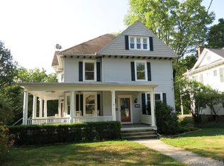 1507 Mound Ave, Jacksonville, IL 62650