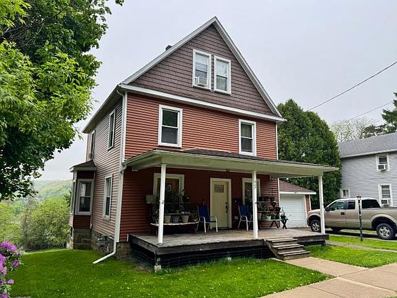 2nd image of 467 Prospect St #5