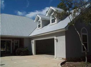 26 Park Ln, Santa Rosa Beach, FL 32459
