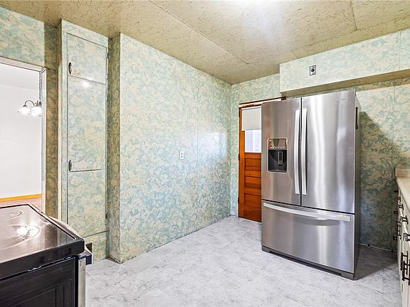 5th image of 423 Homewood Ave