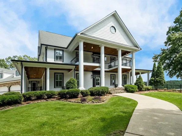 280 Meadow Lake Cir, Calera, AL 35040
