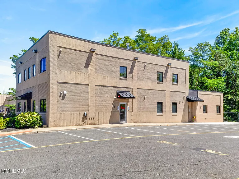 253 Mantoloking Rd #C — Photo 3
