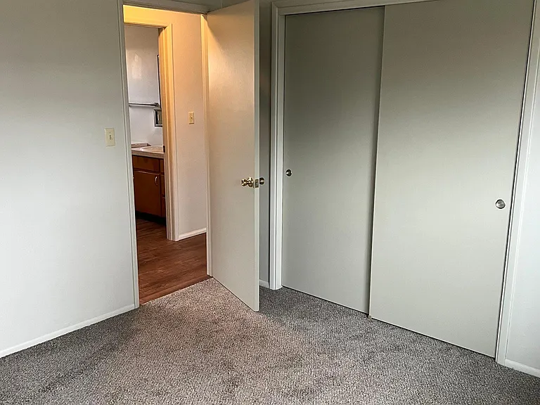 125 Curtis St NE — Photo 11