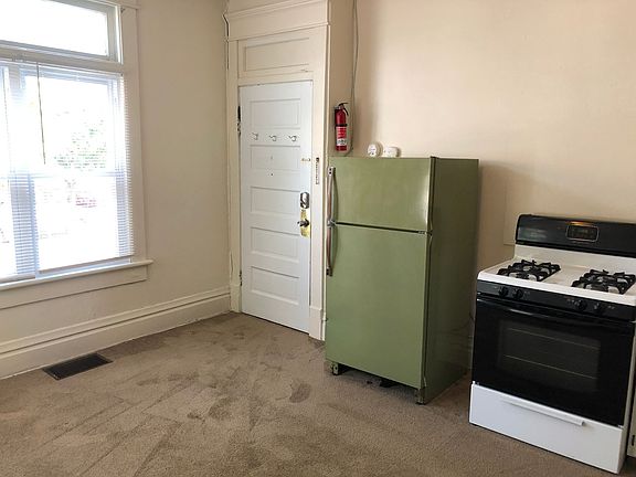 3rd image of 1619 Highland St APT B