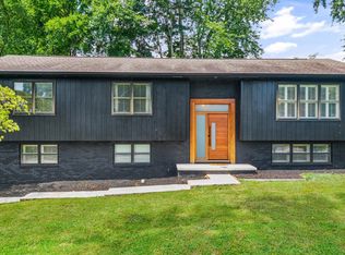 9533 Gulf Park Dr, Knoxville, TN 37923
